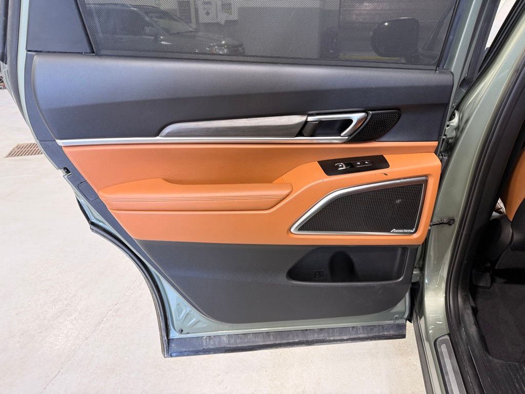 Thumbnail: 2023 Kia Telluride - 20