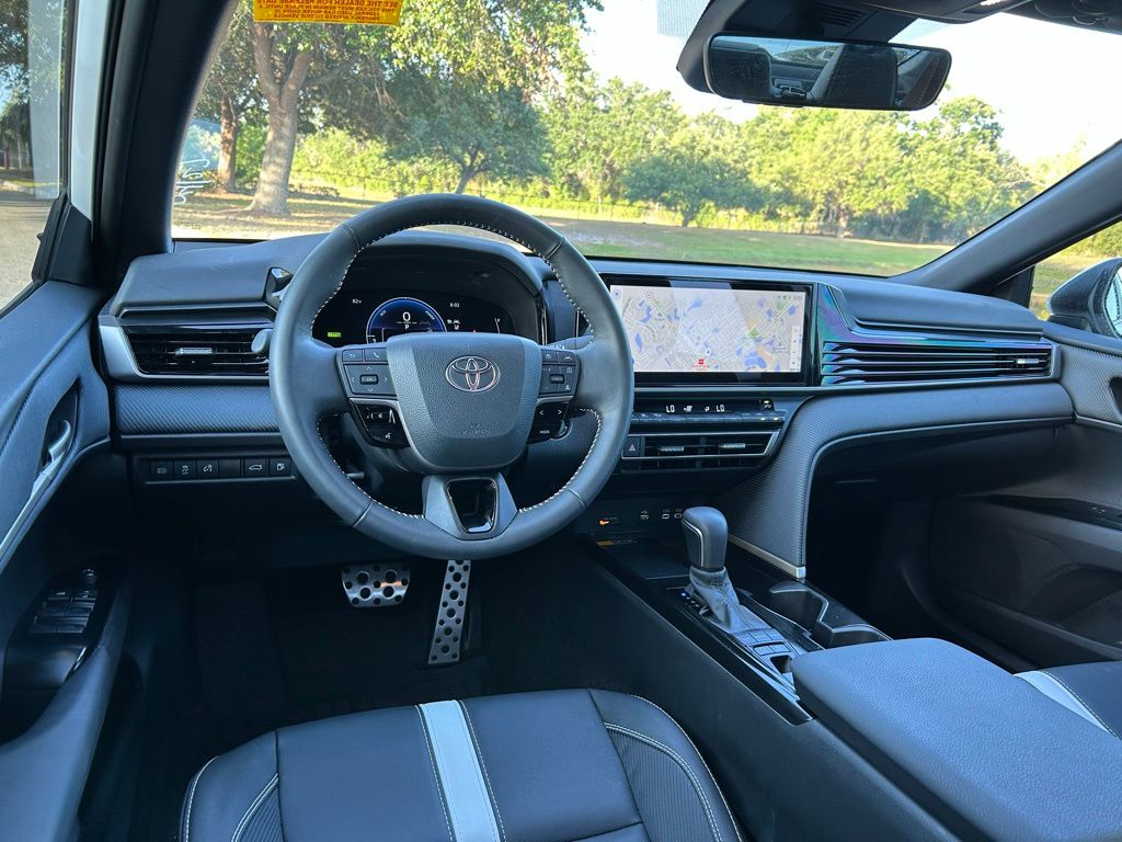 2025 Toyota Camry SE 12