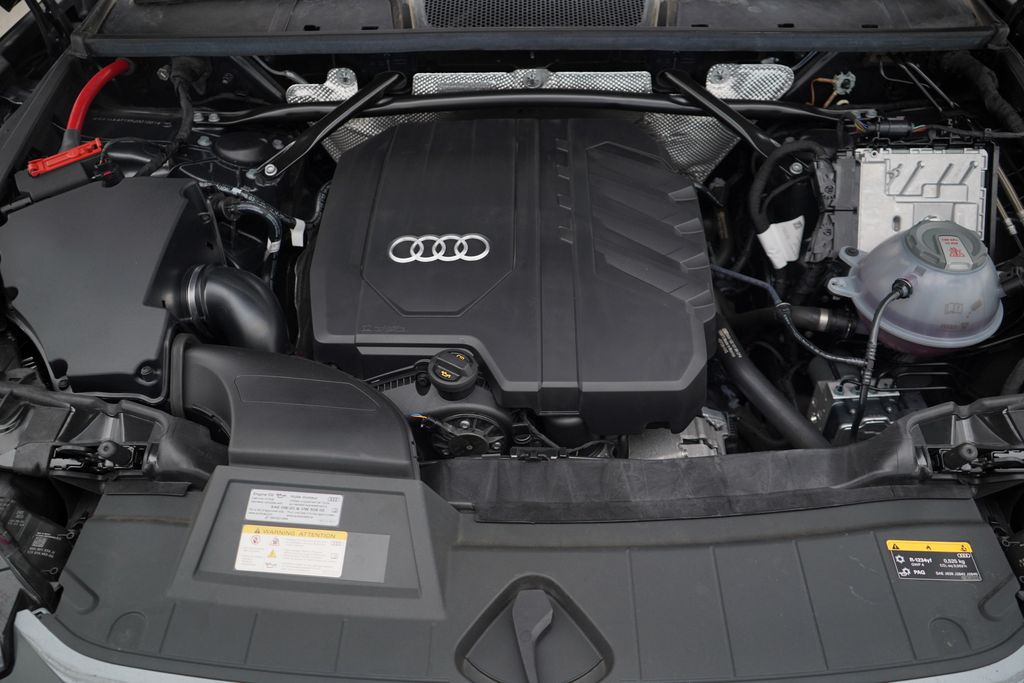 Thumbnail: 2024 Audi Q5 - 13