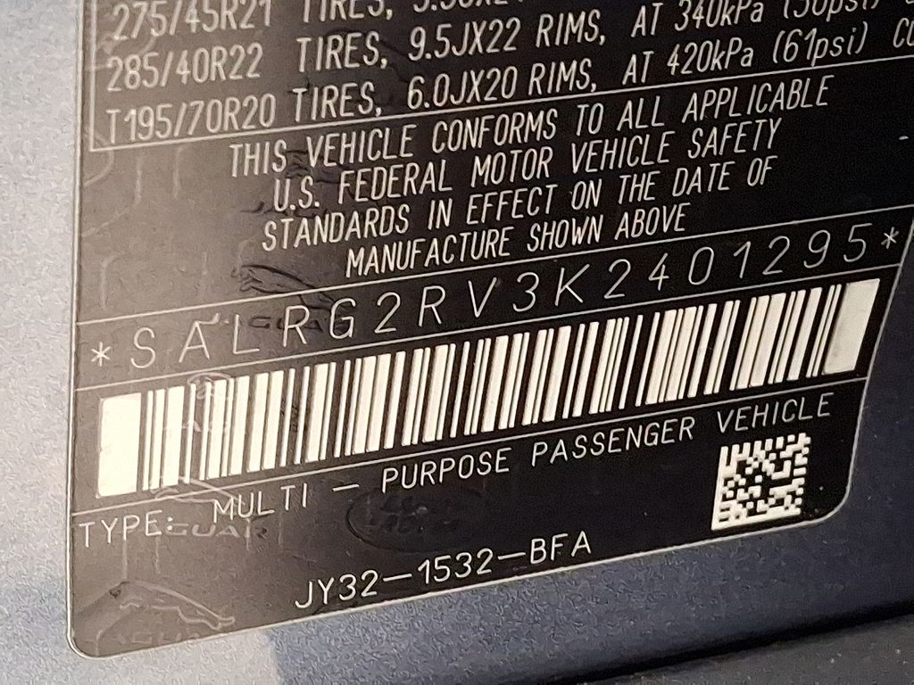 Thumbnail: 2019 Land Rover Discovery - 27