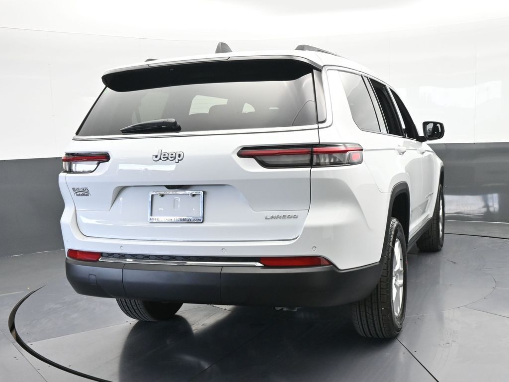 New 2026 Bright White Clearcoat Jeep Laredo image 5