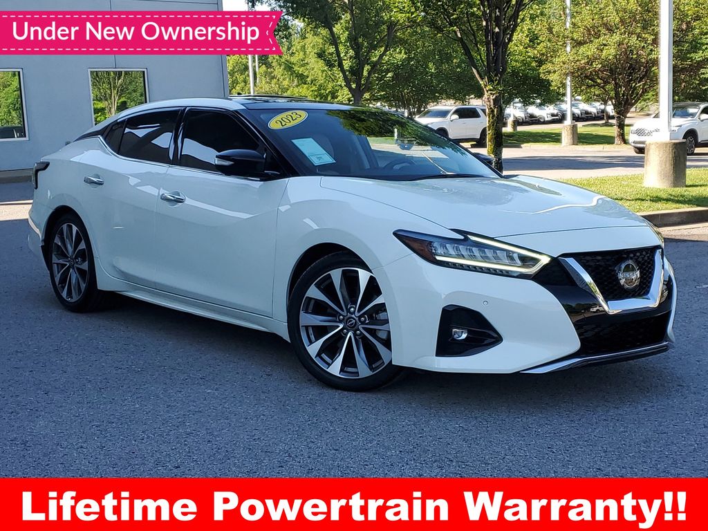 Pearl White 2023 Nissan Maxima Platinum FWD Sedan Front-Wheel Drive Continuously Variable Transmission