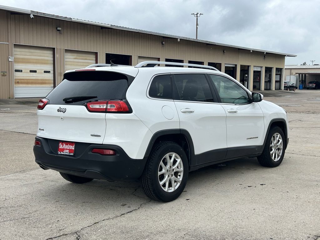 2015 Jeep Cherokee Latitude White at Shottenkirk Kia Fort Bend
