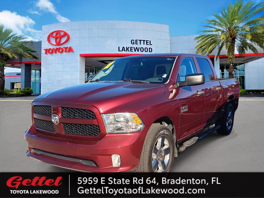 2017 RAM 1500 Express Crew Cab 4WD