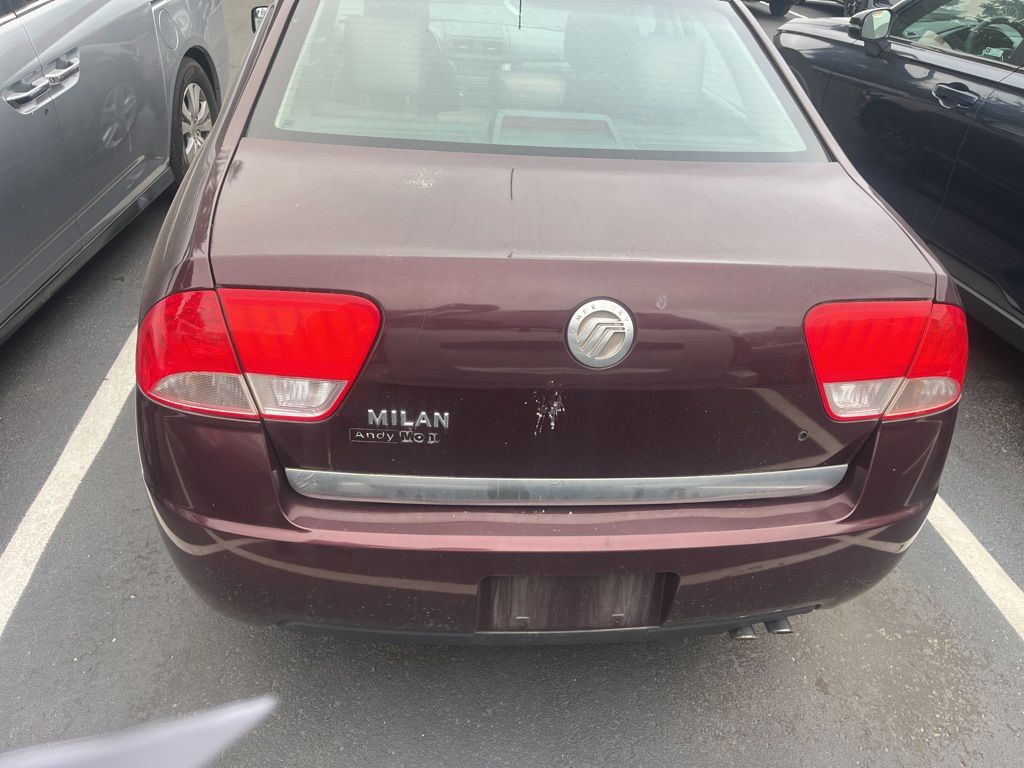 Thumbnail: 2011 Mercury Milan - 3