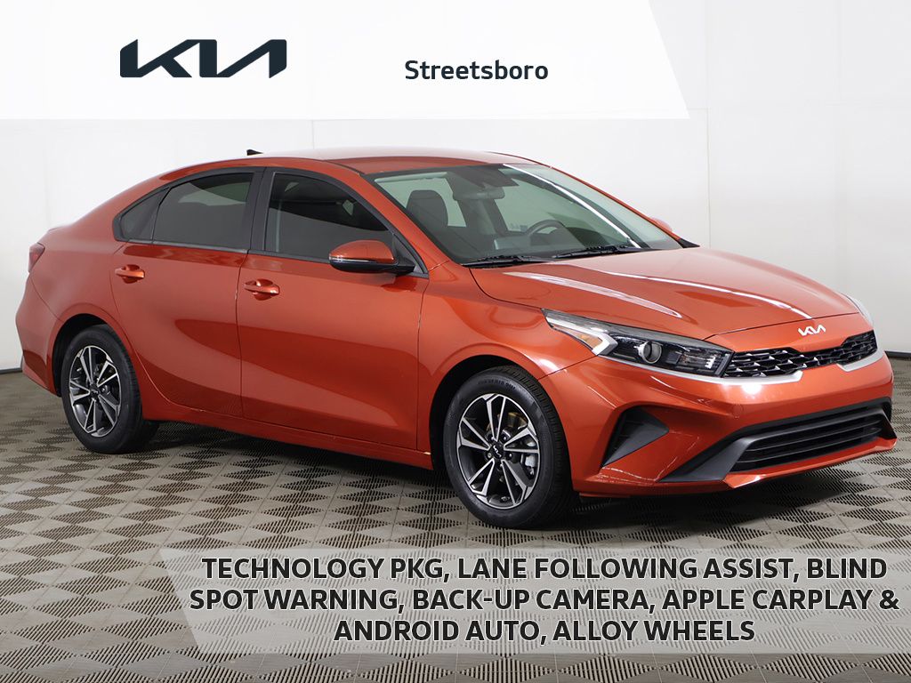 2023 Kia Forte LXS AT's photo