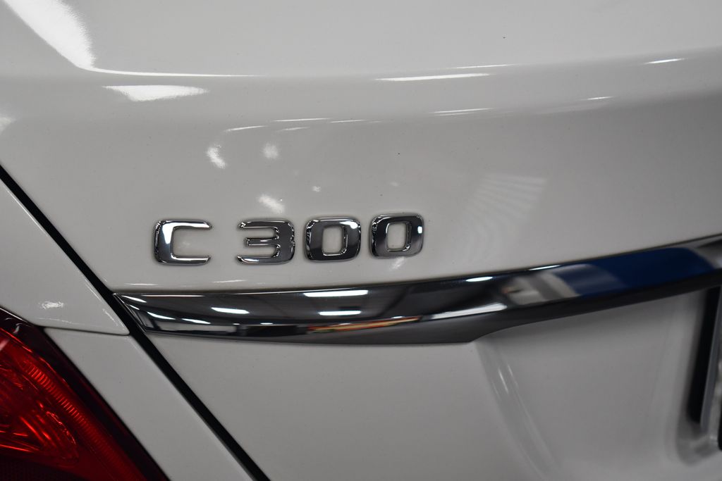 Thumbnail: 2017 Mercedes-Benz C-Class - 6