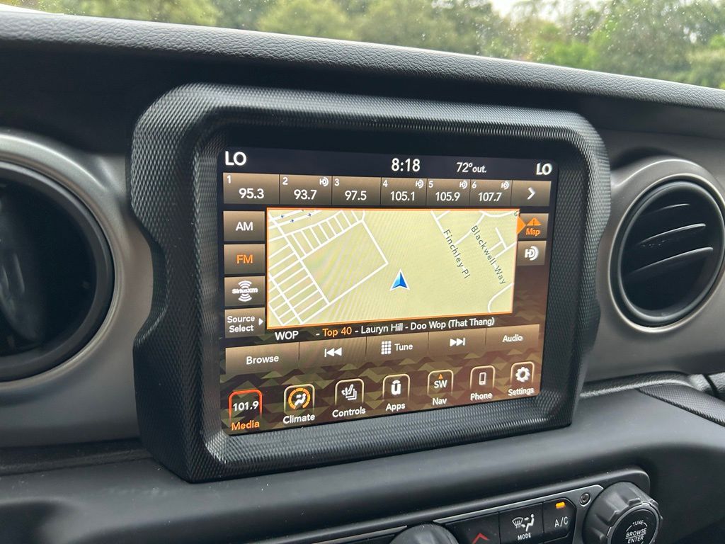 Thumbnail: 2021 Jeep Gladiator - 22