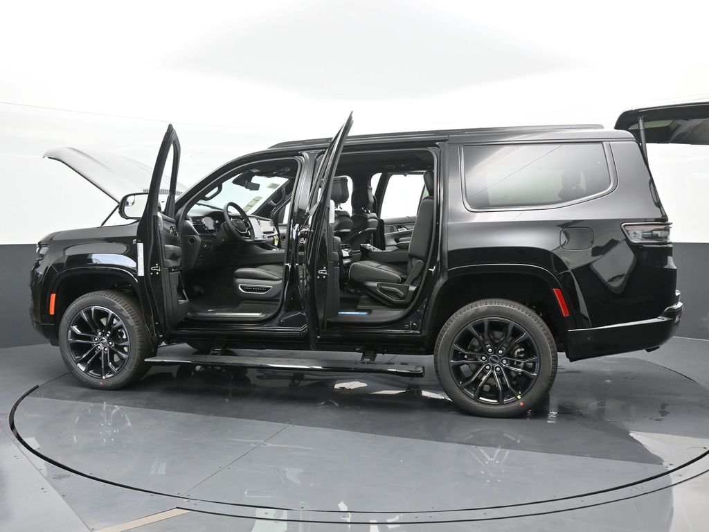 Used 2024 Diamond Black Crystal Pearlcoat Jeep Series II image 83