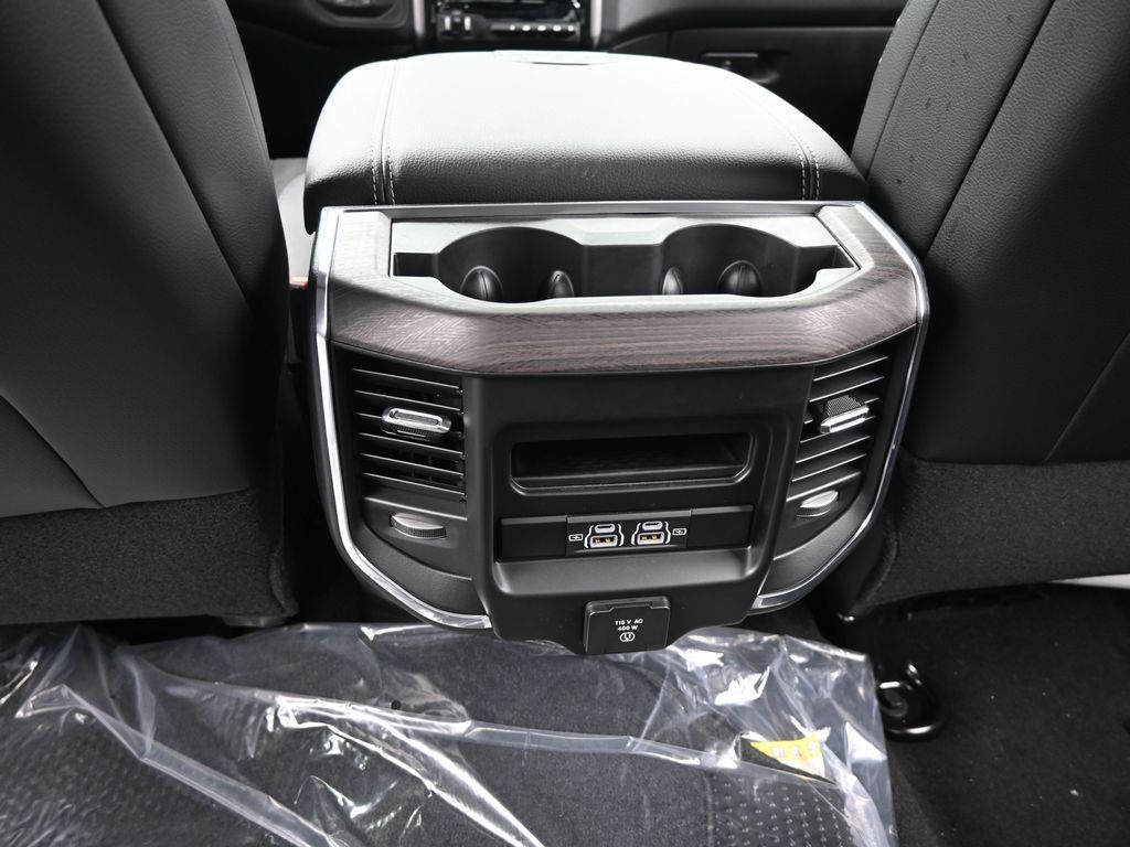 New 2026 Diamond Black Crystal Pearlcoat Ram Laramie image 33