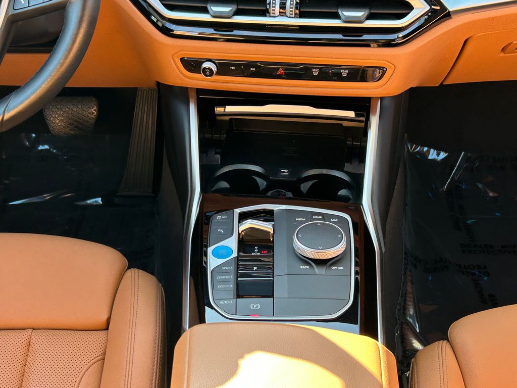 Thumbnail: 2024 BMW i4 - 27