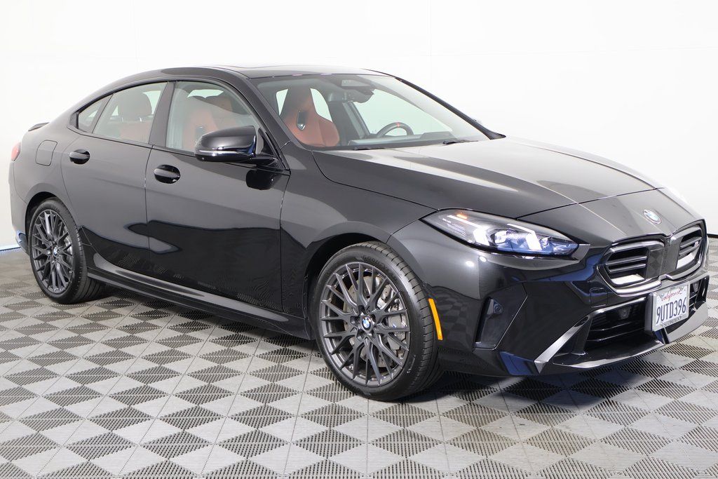 Thumbnail: 2025 BMW 2 Series - 3