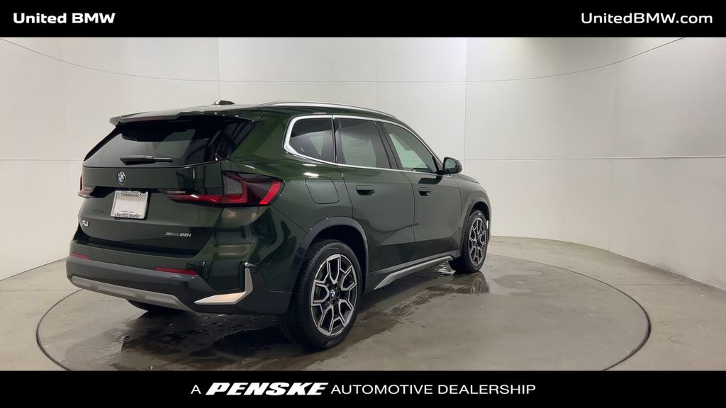 Thumbnail: 2025 BMW X1 - 8
