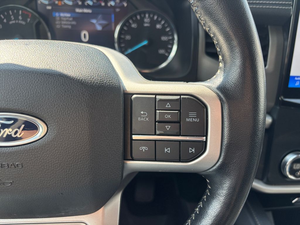2022 Ford Expedition XLT Green at Grove City Ford