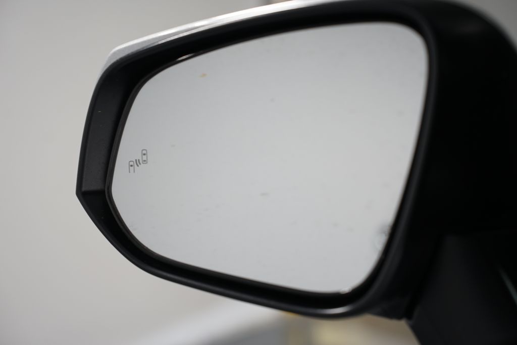 Thumbnail: 2025 Toyota RAV4 - 26