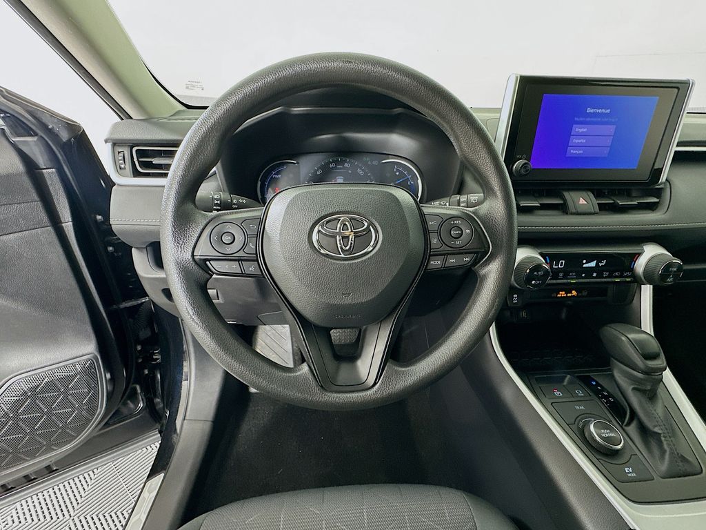 Thumbnail: 2025 Toyota RAV4 - 11