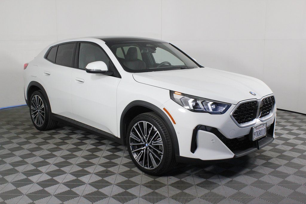 Thumbnail: 2025 BMW X2 - 3