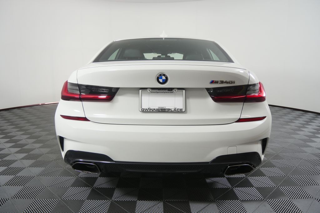 Thumbnail: 2022 BMW 3 Series - 4