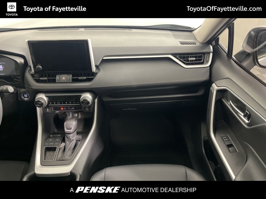 Thumbnail: 2025 Toyota RAV4 - 15