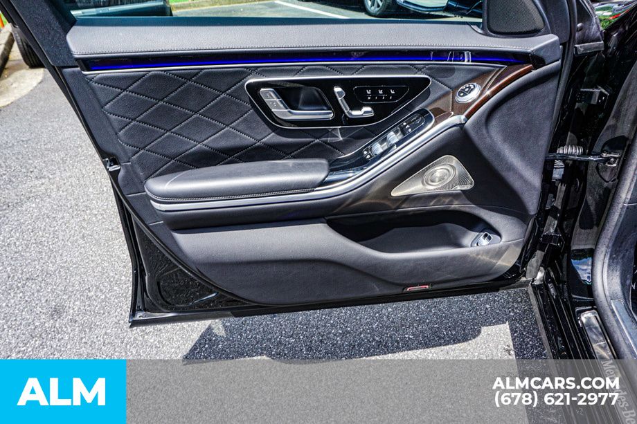 Used 2024 Black Mercedes-Benz S 580e image 48