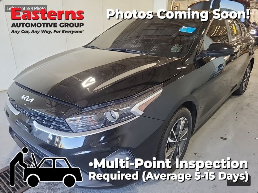2023 Kia Forte LXS AT's photo
