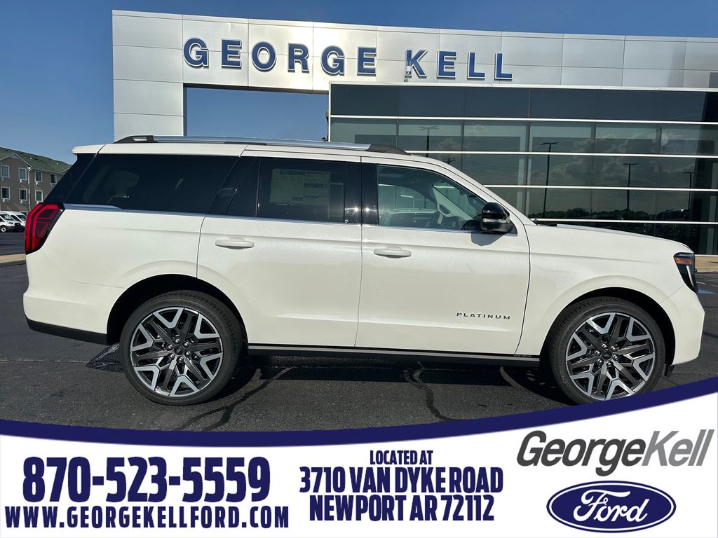 Star White Metallic Tri-Coat 2026 Ford Expedition Platinum 4WD SUV / Crossover Four-Wheel Drive Automatic