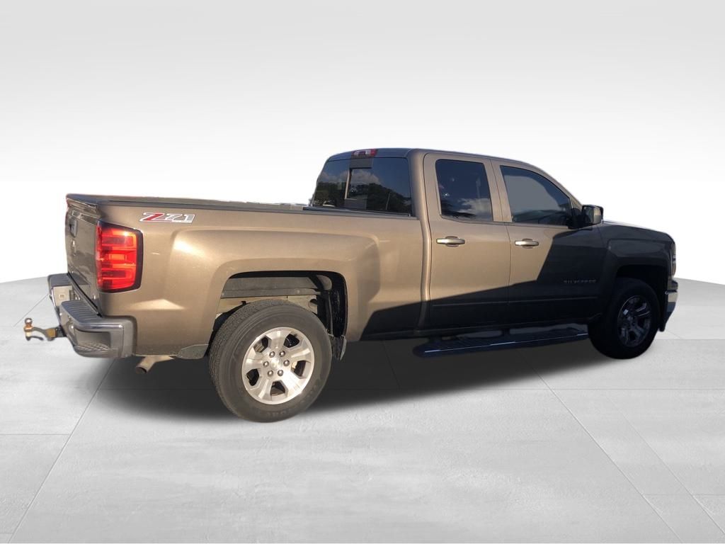 2015 Chevrolet Silverado 1500 LT 4