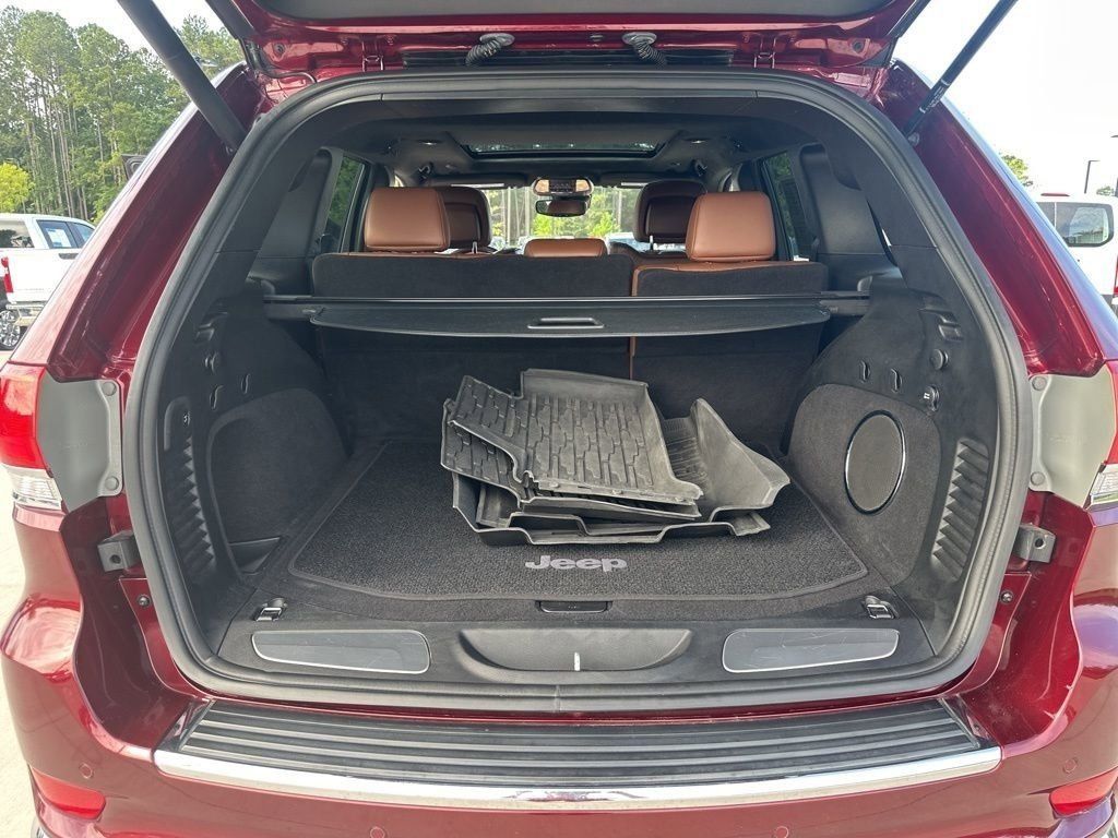2021 Velvet Red Pearlcoat Jeep Grand Cherokee Summit 4X4 SUV