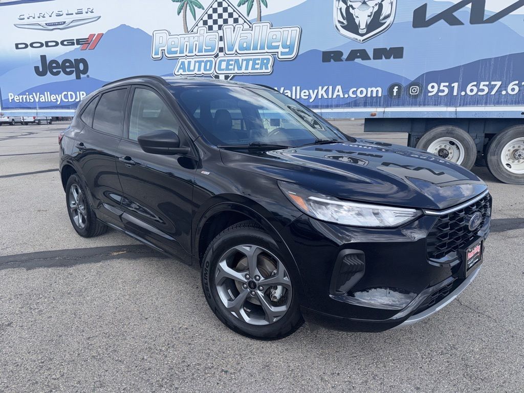 2023 Ford Escape ST-Line
