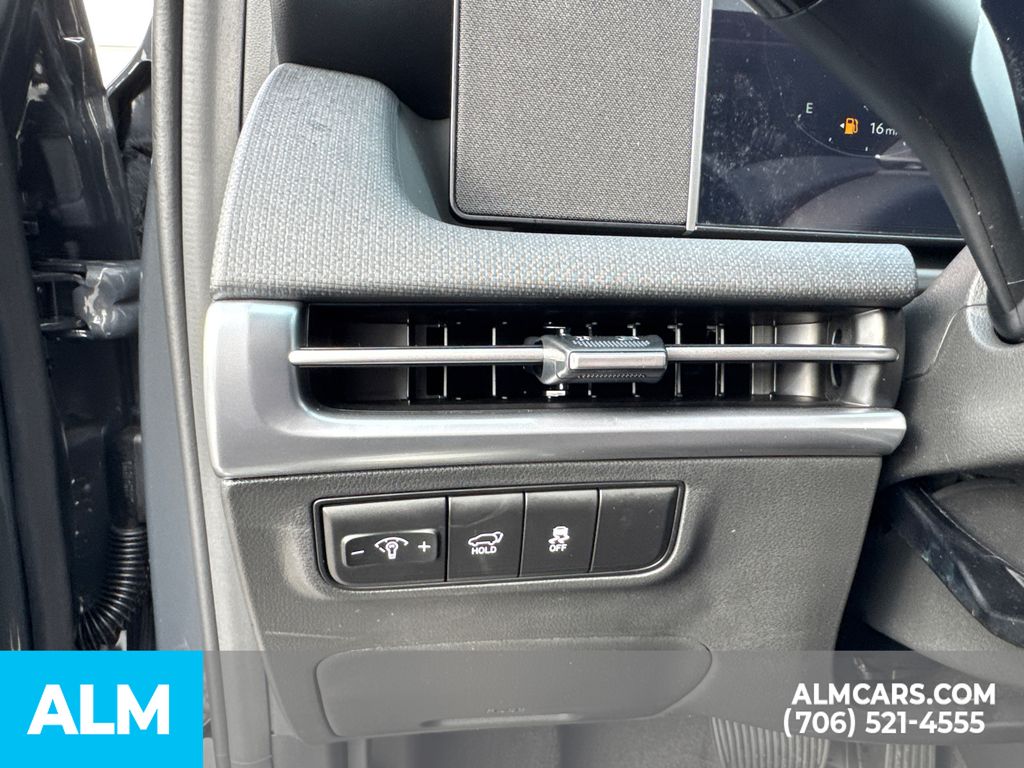 Used 2026 Gray Hyundai SEL Premium image 28