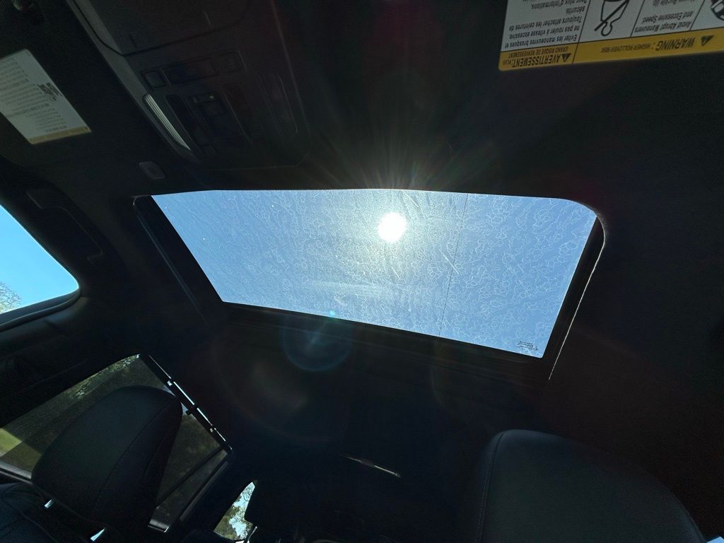 Thumbnail: 2025 Toyota Highlander - 31