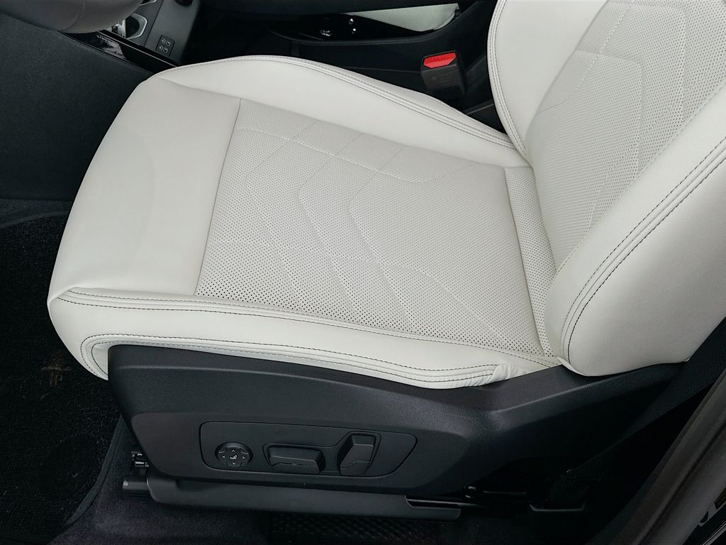 Thumbnail: 2026 BMW X1 - 21