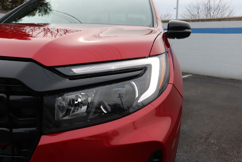 2025 Honda Ridgeline Black Edition 9