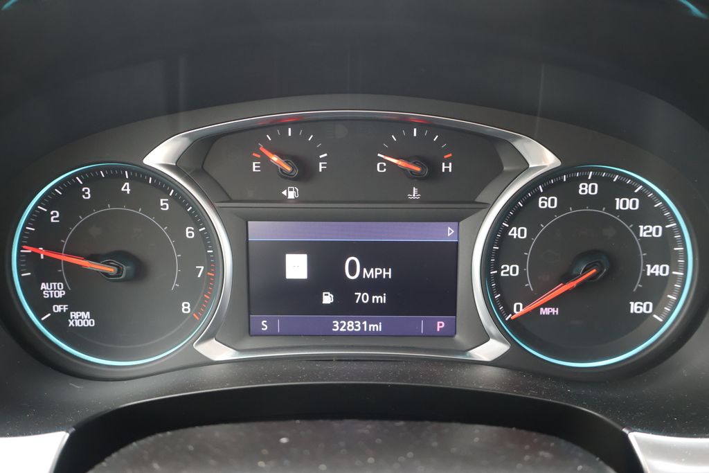 Thumbnail: 2021 Chevrolet Traverse - 16