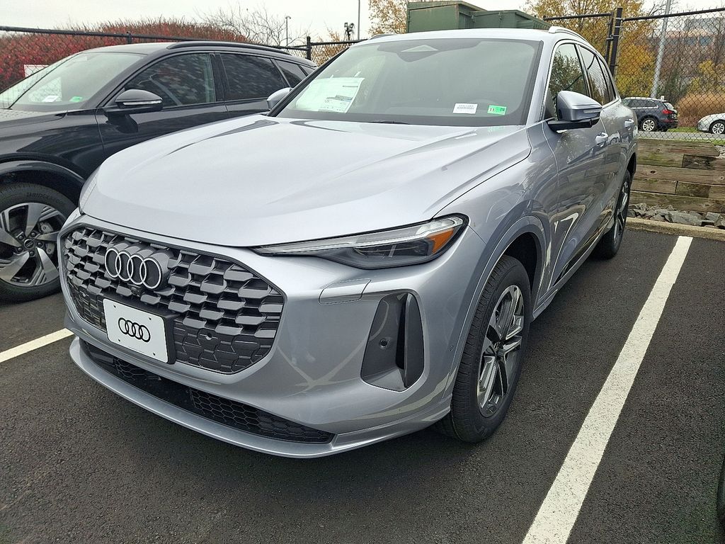 Thumbnail: 2025 Audi Q5 - 1