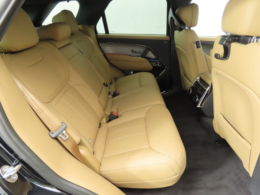 Thumbnail: 2025 Land Rover Range Rover Sport - 21