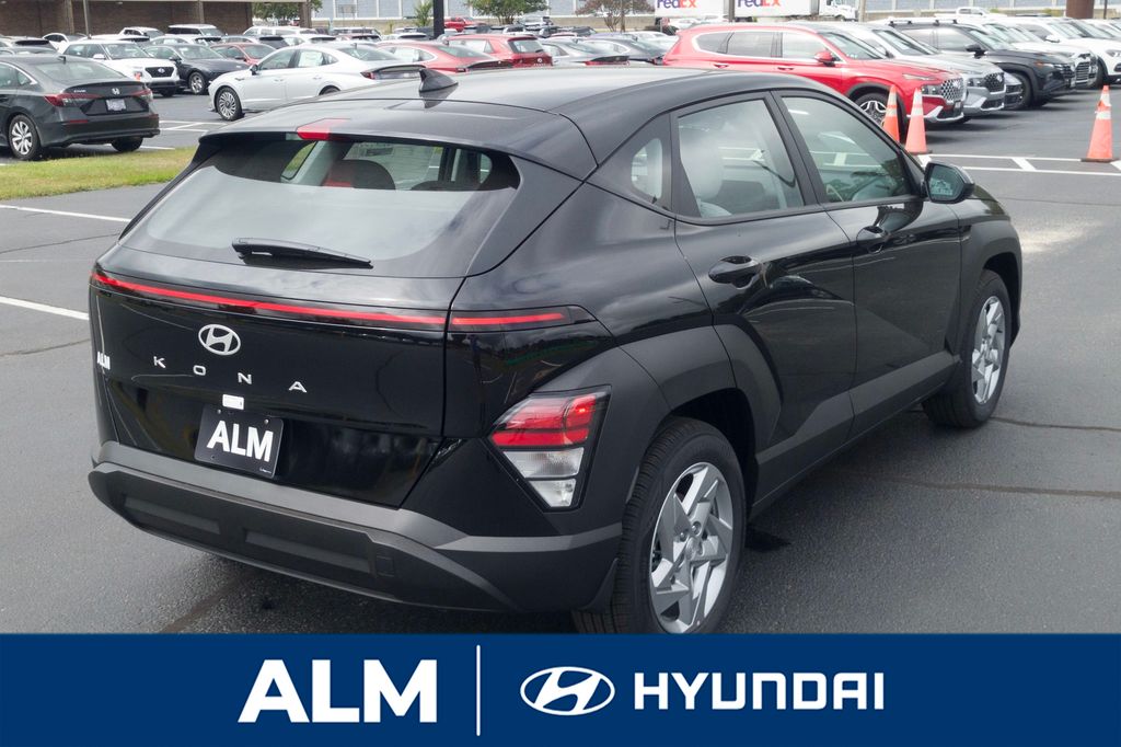 New 2027  Hyundai SE image 6
