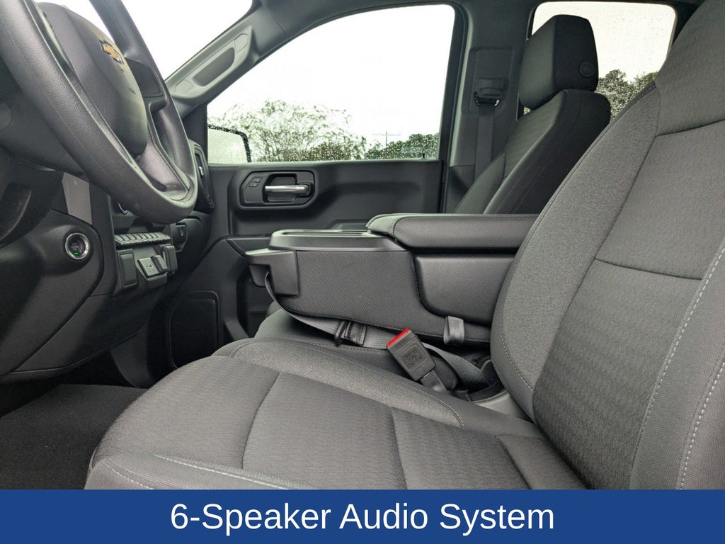 2025 Chevrolet Silverado 1500 2WD Double Cab Standard Bed Custom