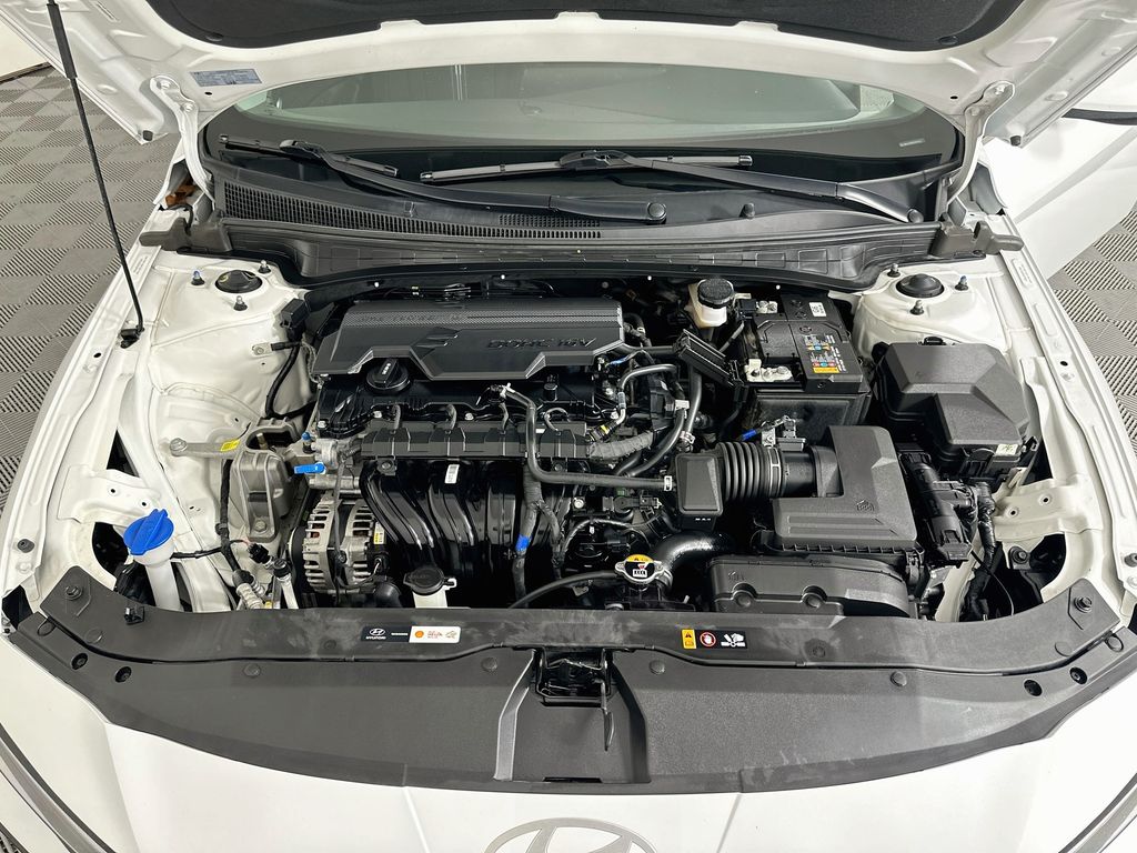 Thumbnail: 2025 Hyundai Elantra - 30