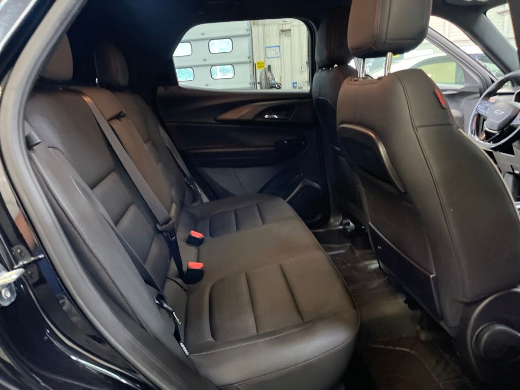 Used 2022 Black Chevrolet RS image 27