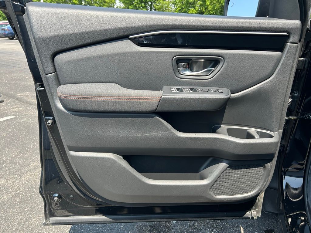 2025 Honda Pilot Sport 17