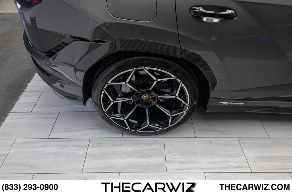 2023 Lamborghini Urus