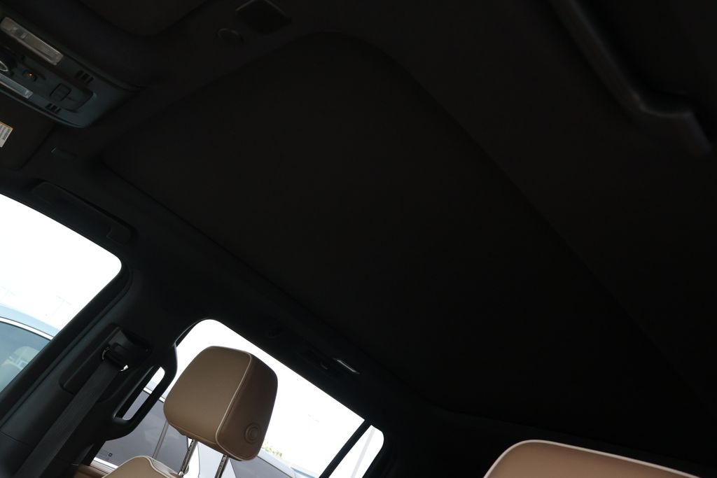 Thumbnail: 2023 Chevrolet Suburban - 15