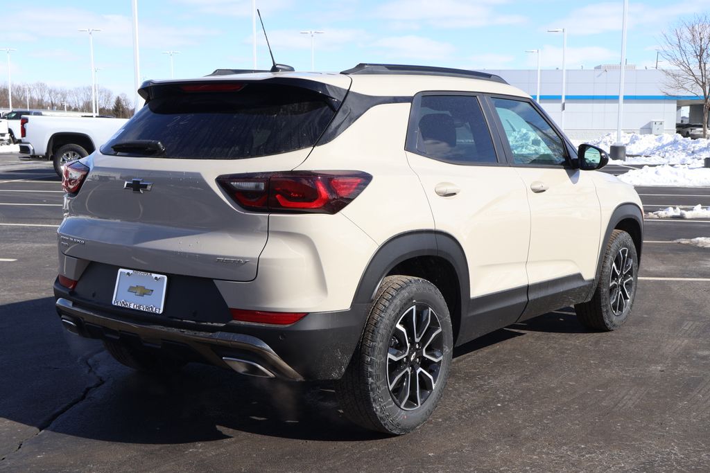 Thumbnail: 2026 Chevrolet TrailBlazer - 8