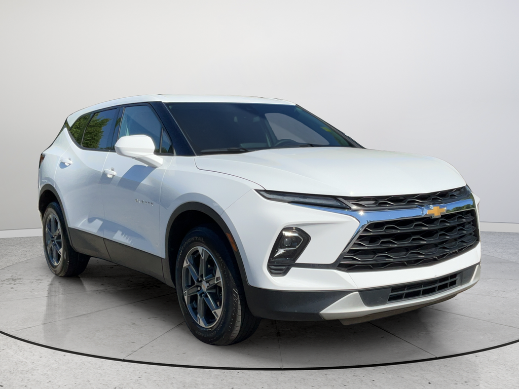 Summit White 2025 Chevrolet Blazer SUV / Crossover All-Wheel Drive 9-Speed Automatic Overdrive