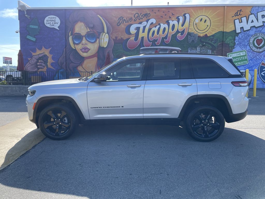 Used 2026 Jeep Grand Cherokee SUV