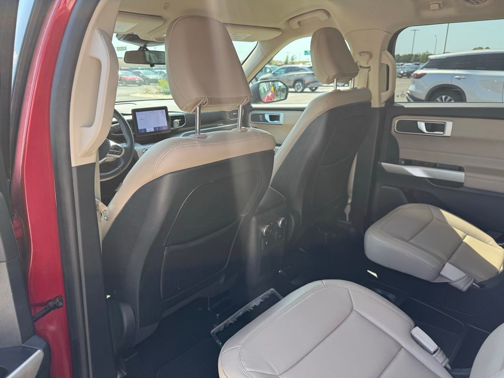 Thumbnail: 2020 Ford Explorer - 11