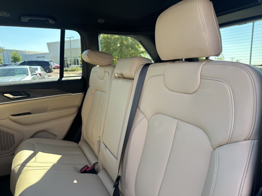 New Car 2025 Jeep Grand Cherokee  Limited For Sale Under $40,000 In Austin, Texas