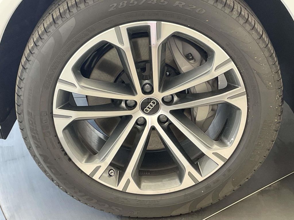 2026 Audi Q7 45 Premium White at Audi Porsche Sewickley