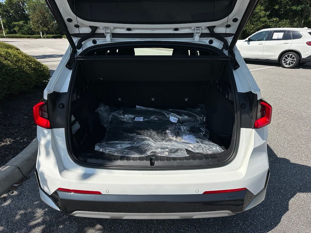 Certified Used 2026 White BMW xDrive28i image 25